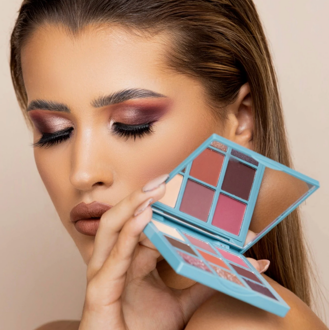 Constance In The Nude Eyeshadow Palette